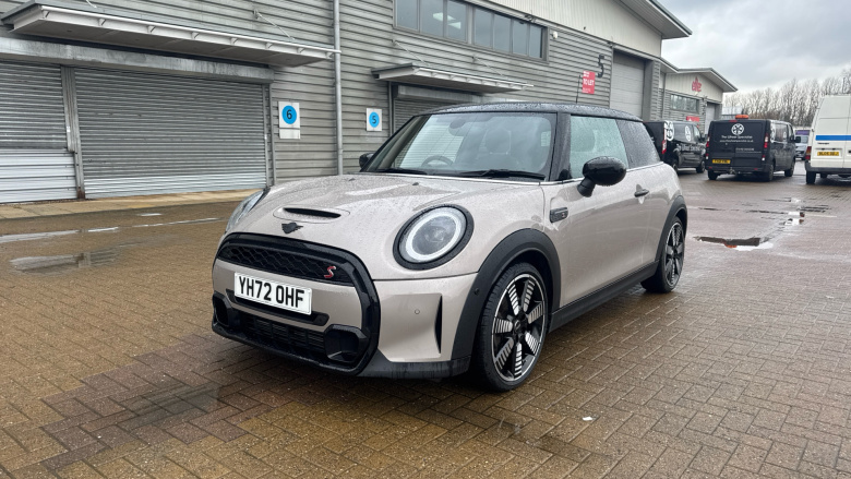 MINI Hatchback 2.0 Cooper S Exclusive 3dr Auto Petrol Hatchback